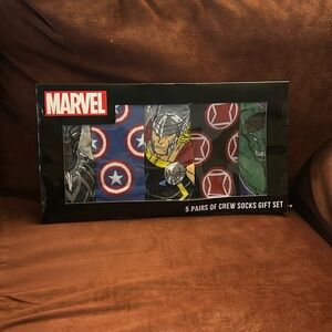 Marvel Crew Socks 5 Pairs Size 6-12 New